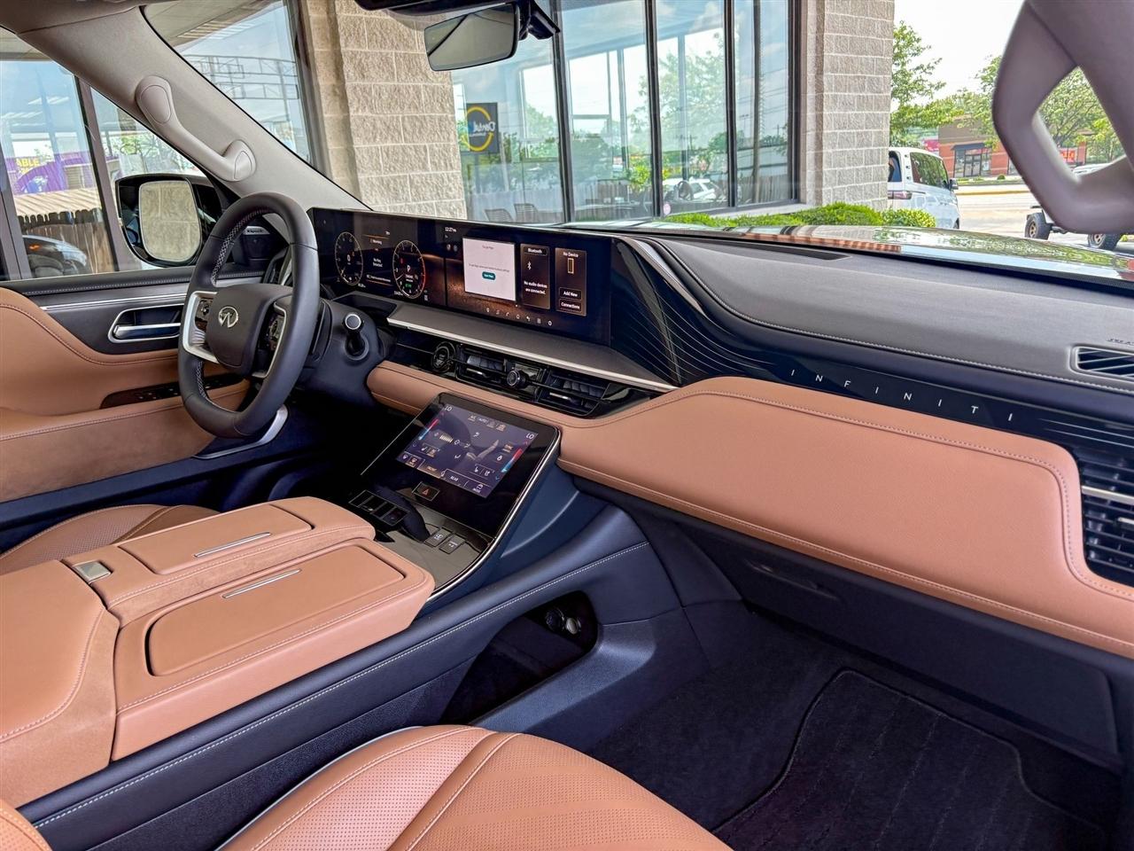 Infiniti QX80 LUXE 4WD 2025