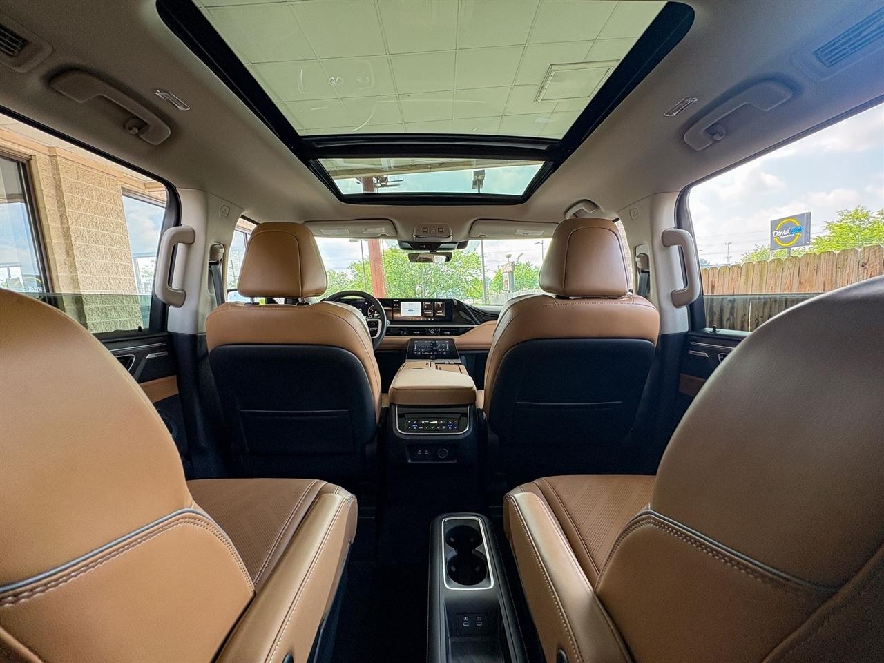 Infiniti QX80 LUXE 4WD 2025