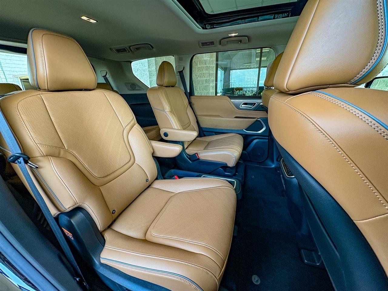 Infiniti QX80 LUXE 4WD 2025