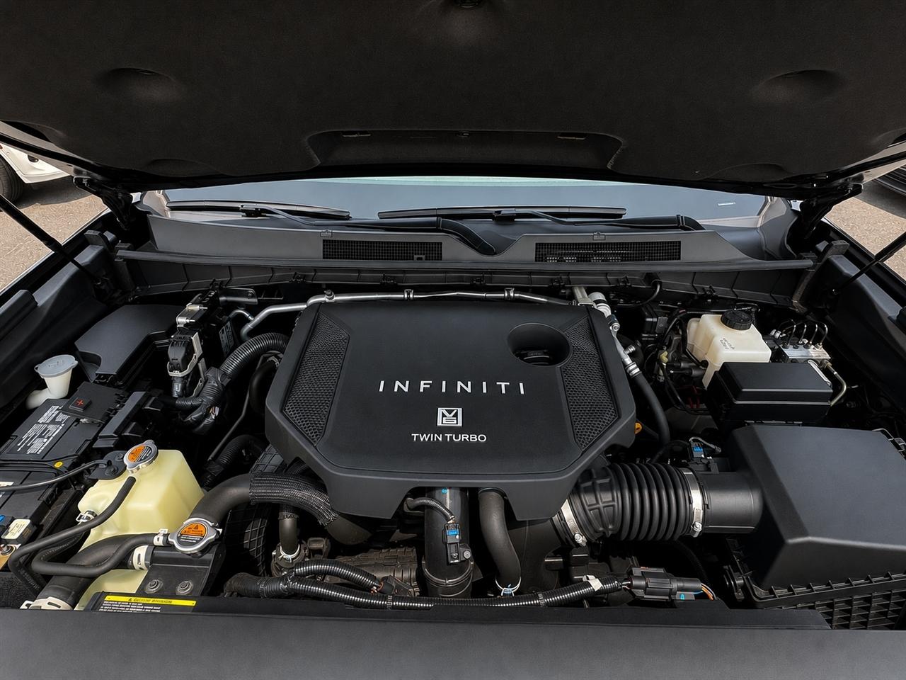 Infiniti QX80 LUXE 4WD 2025