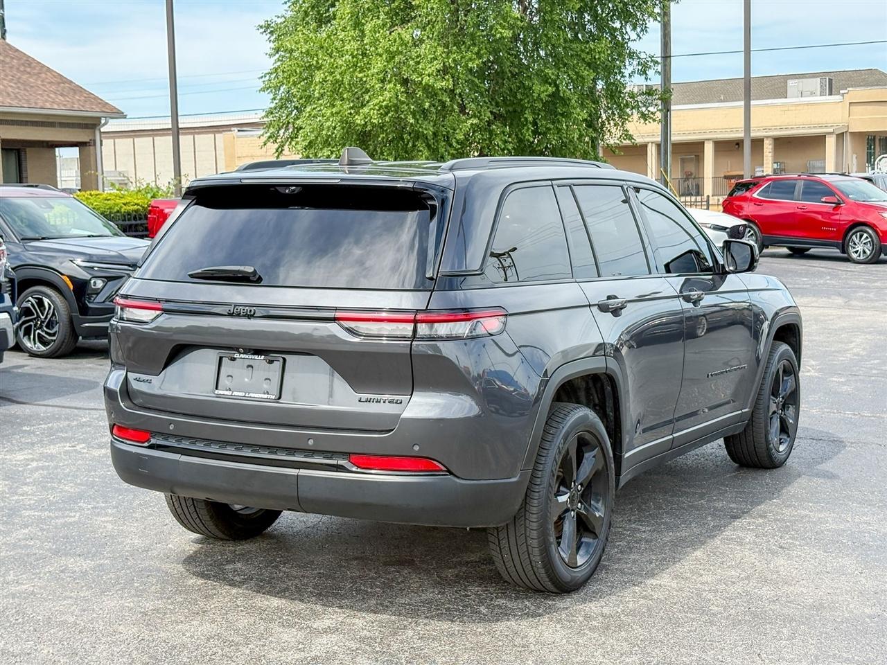 Jeep Grand Cherokee  2023