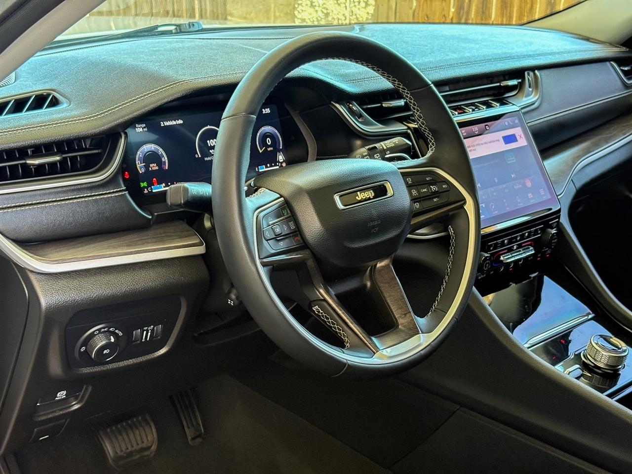 Jeep Grand Cherokee  2023