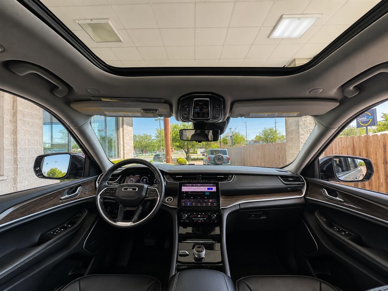 Jeep Grand Cherokee  2023