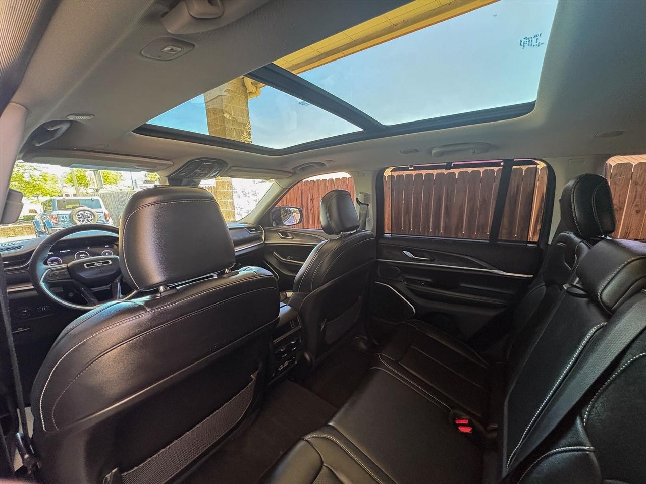Jeep Grand Cherokee  2023