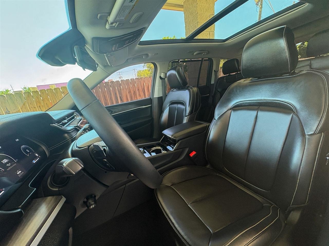 Jeep Grand Cherokee  2023