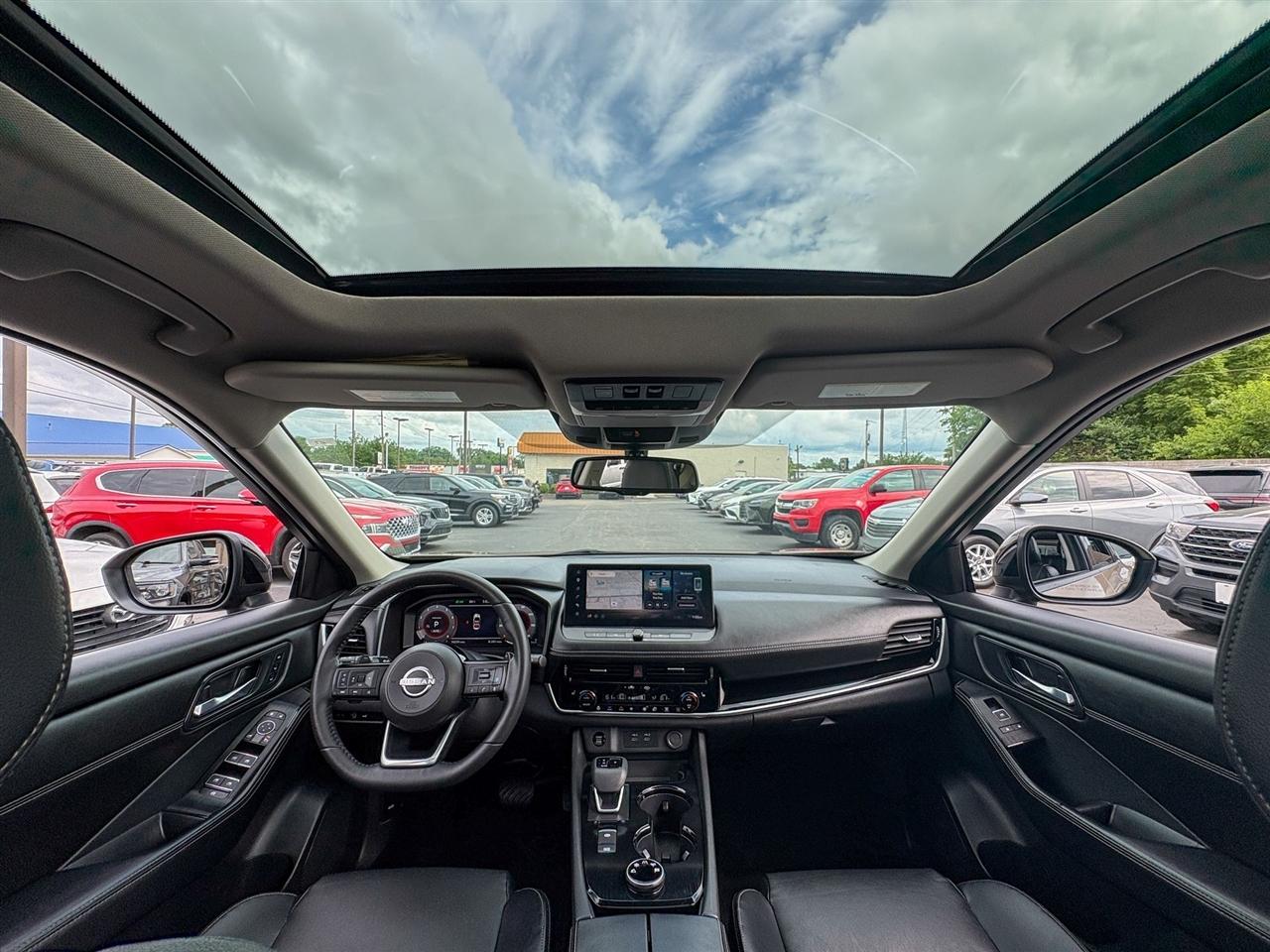Nissan Rogue  2024