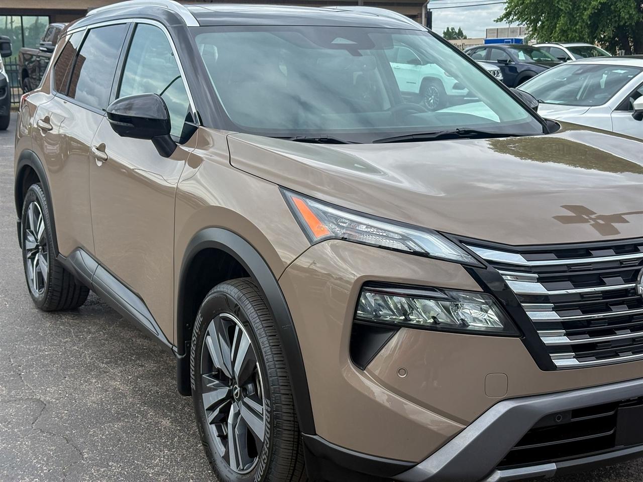 Nissan Rogue  2024