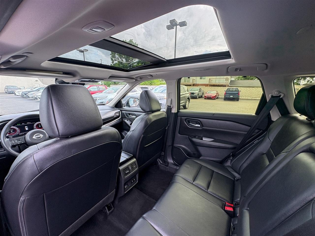 Nissan Rogue  2024