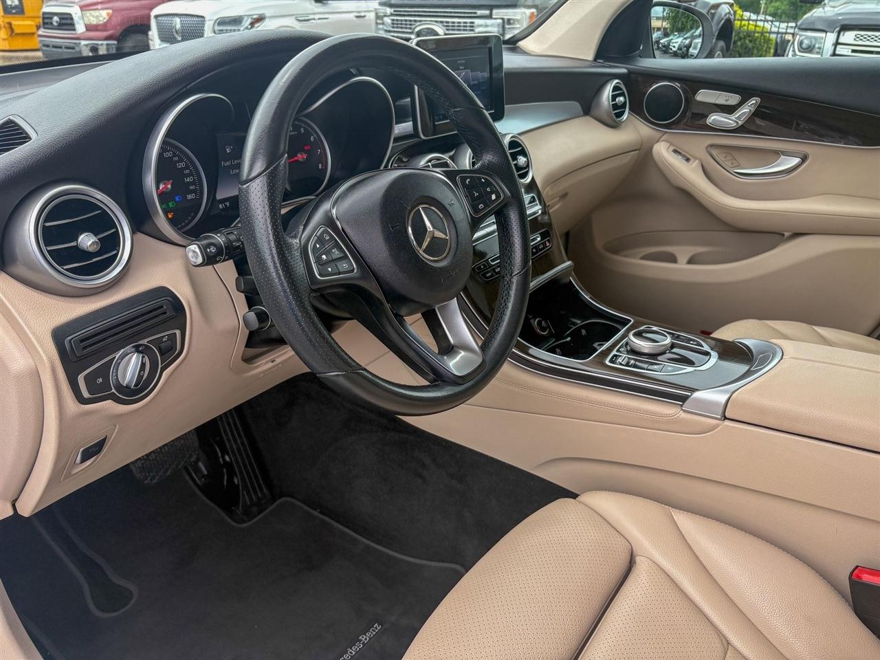 Mercedes-Benz GLC  2017