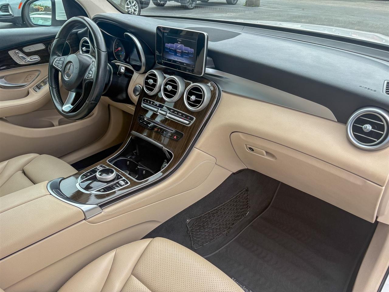 Mercedes-Benz GLC  2017