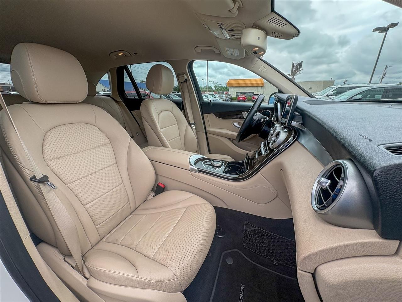 Mercedes-Benz GLC  2017