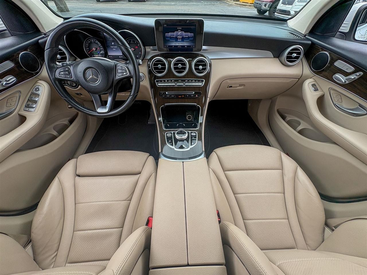 Mercedes-Benz GLC  2017