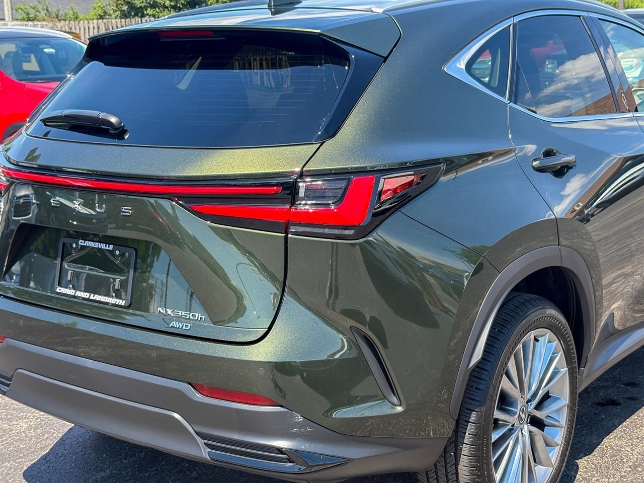 Lexus NX  2025