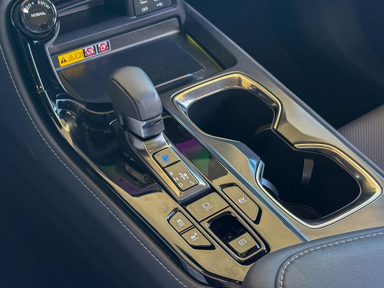 Lexus NX  2025