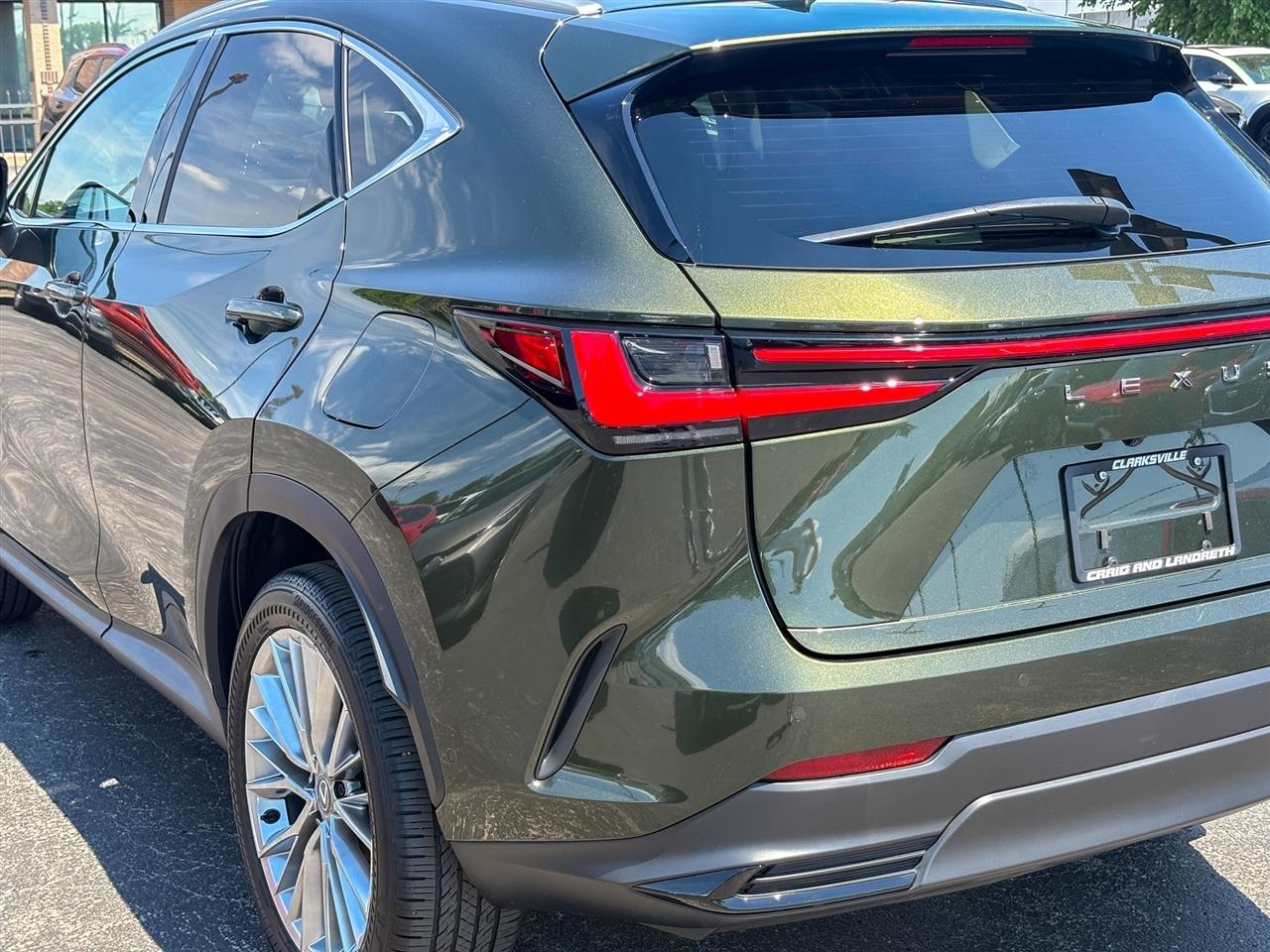 Lexus NX  2025