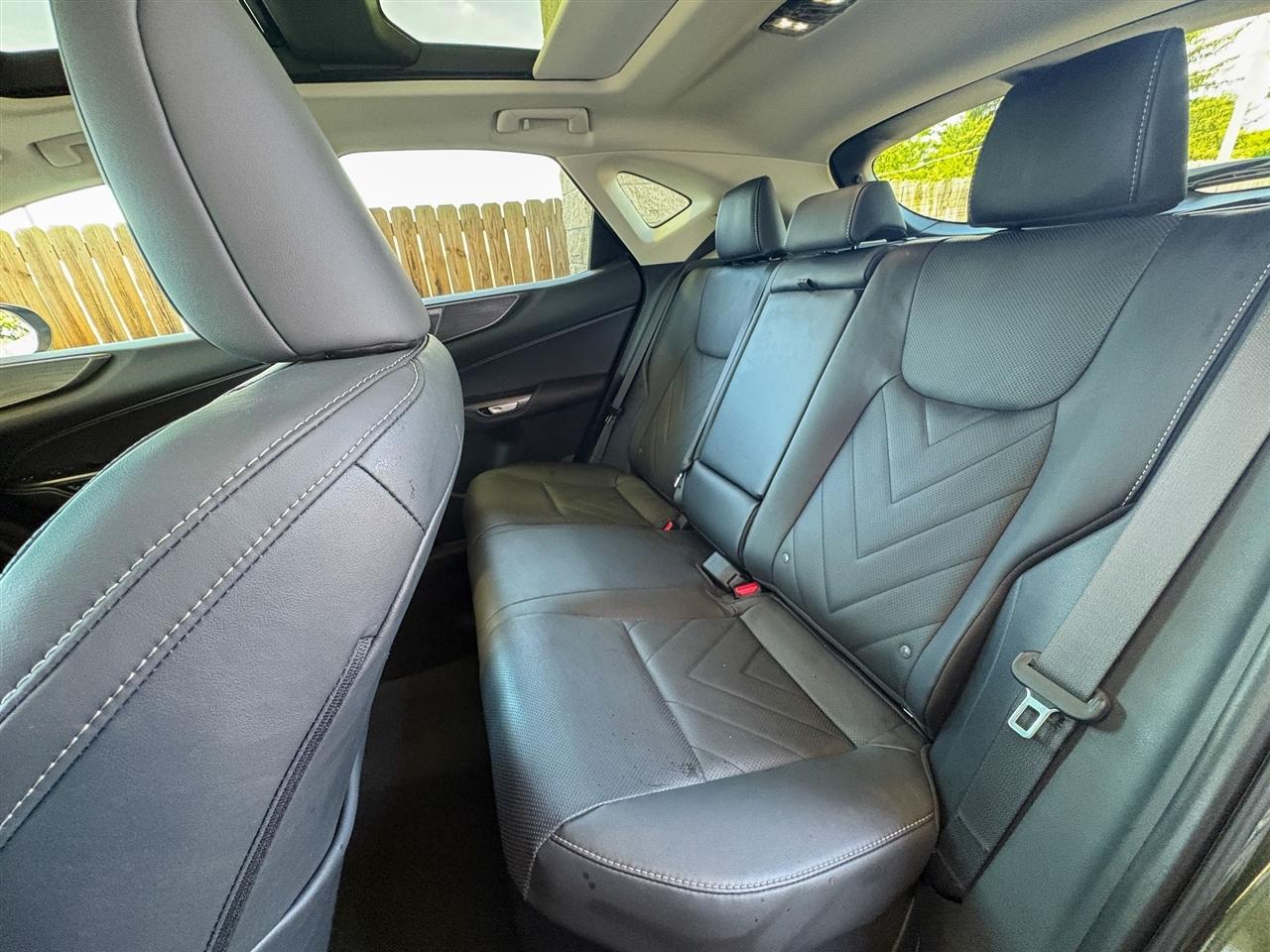 Lexus NX  2025
