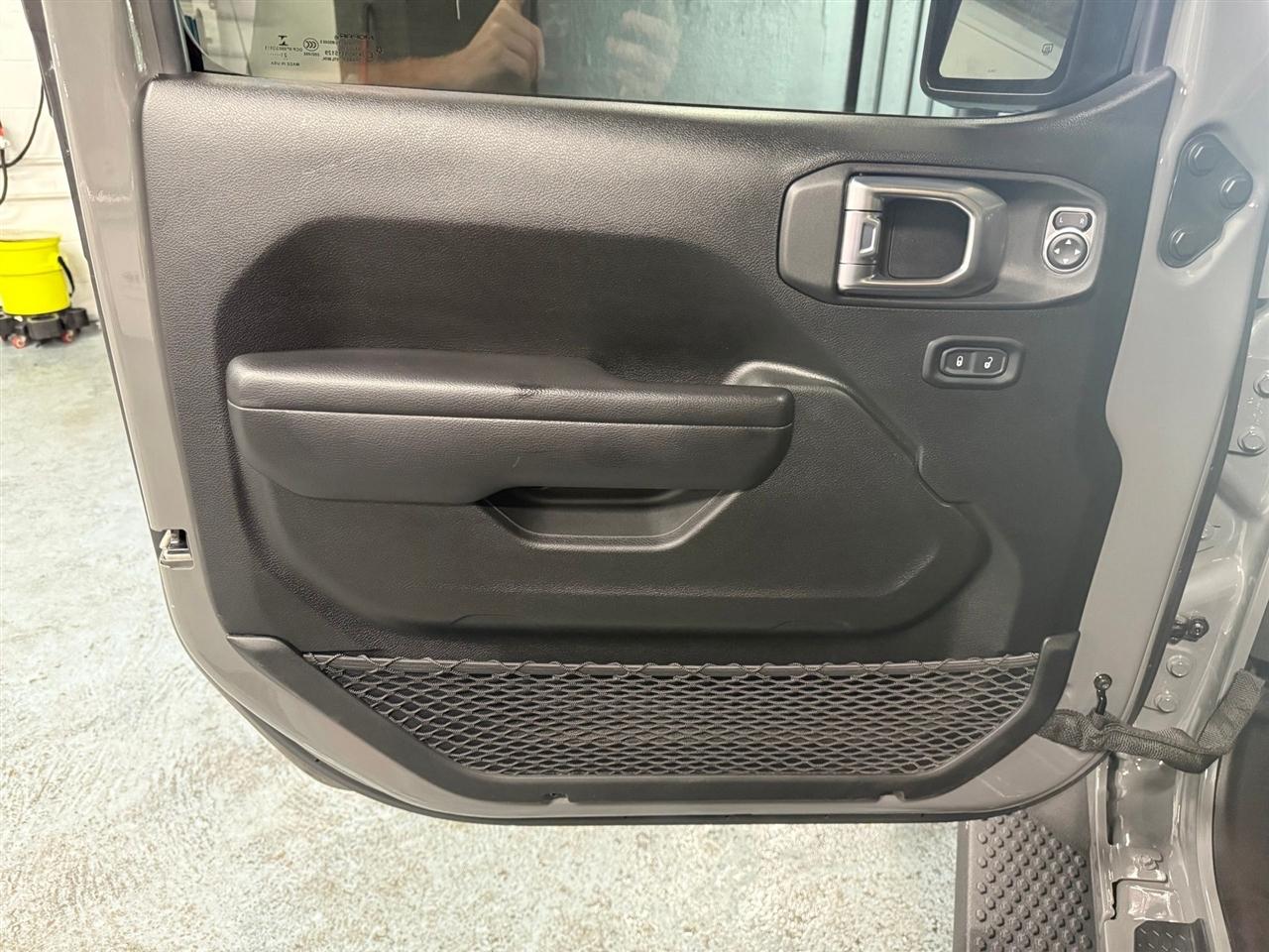 Jeep Wrangler  2021