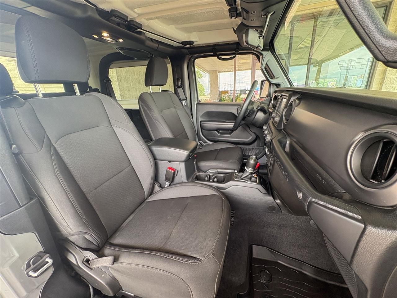 Jeep Wrangler  2021