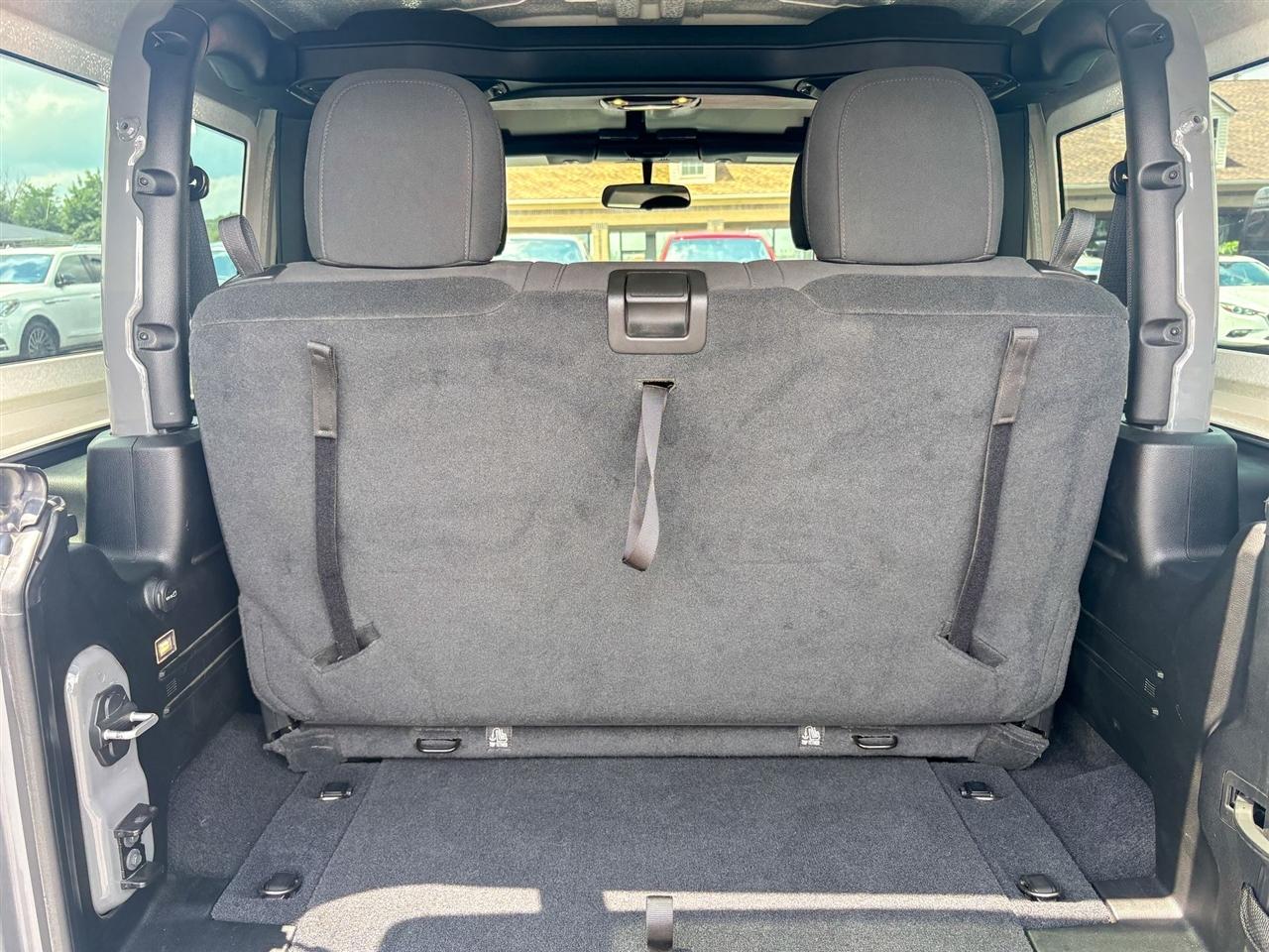 Jeep Wrangler  2021