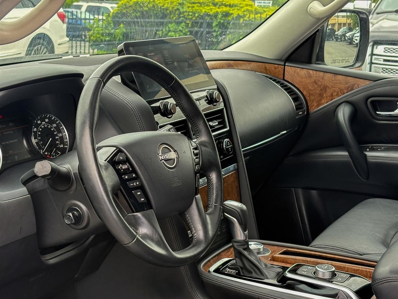 Nissan Armada  2022