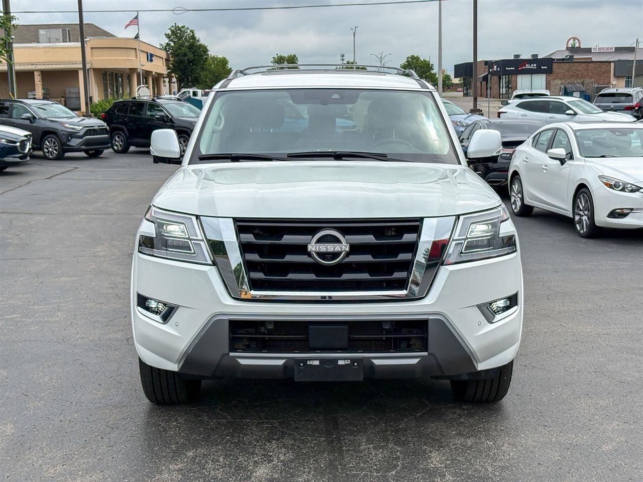 Nissan Armada  2022