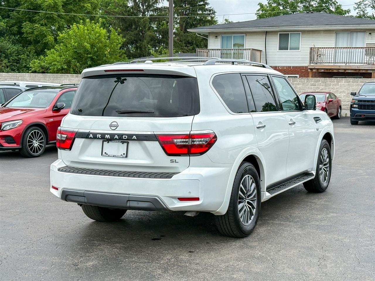 Nissan Armada  2022