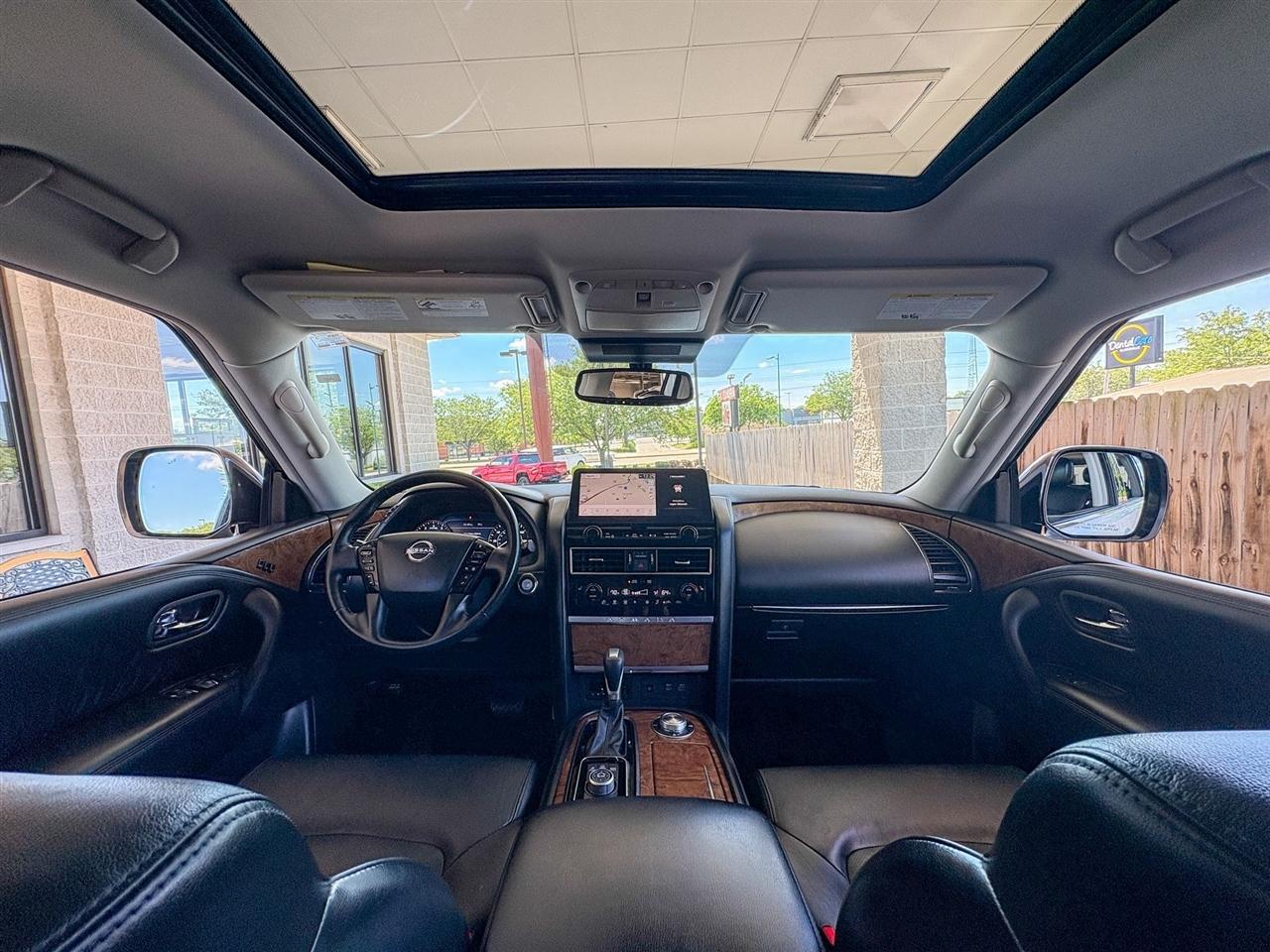 Nissan Armada  2022