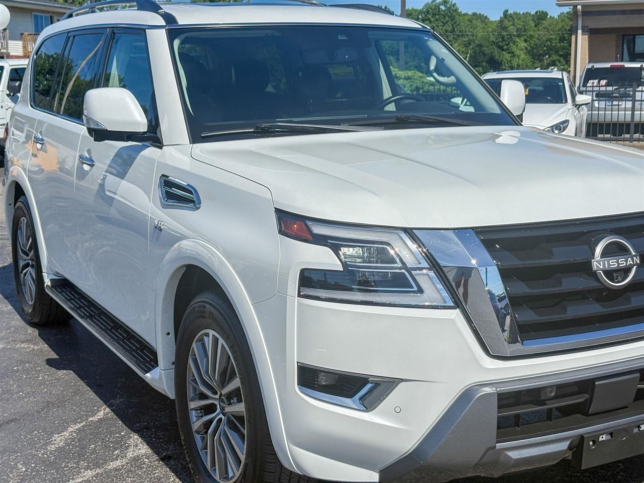 Nissan Armada  2022