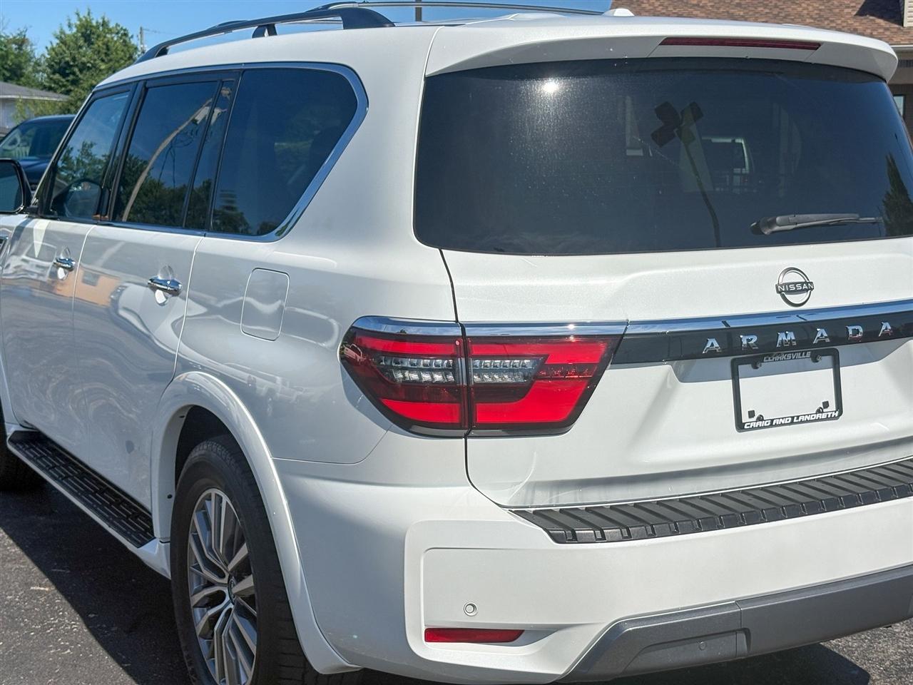 Nissan Armada  2022