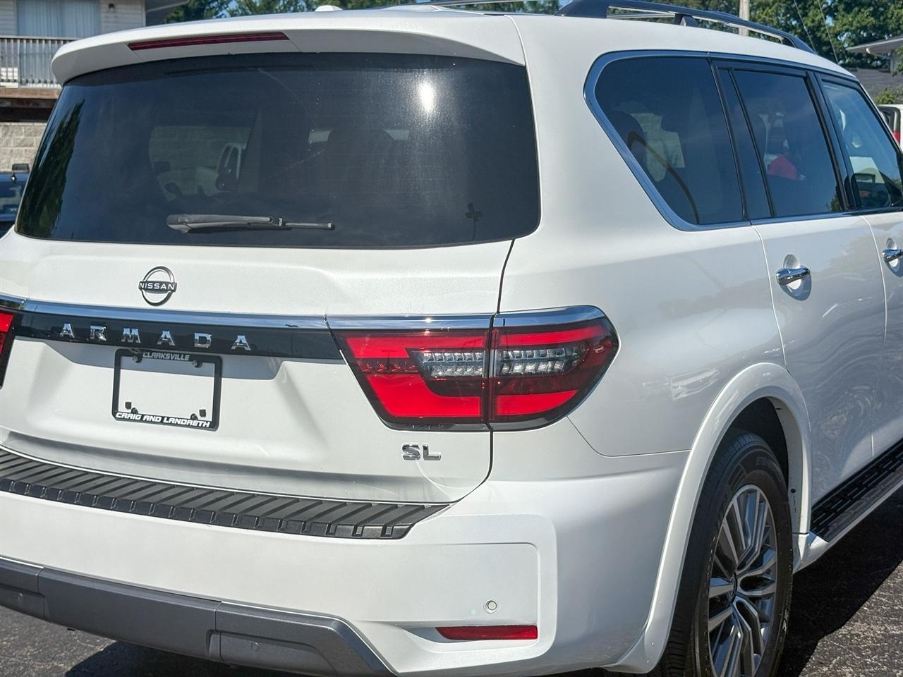 Nissan Armada  2022