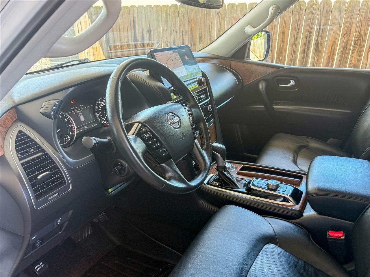 Nissan Armada  2022