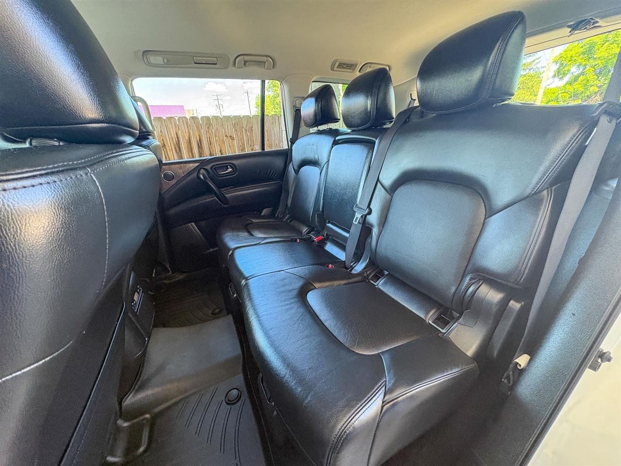 Nissan Armada  2022