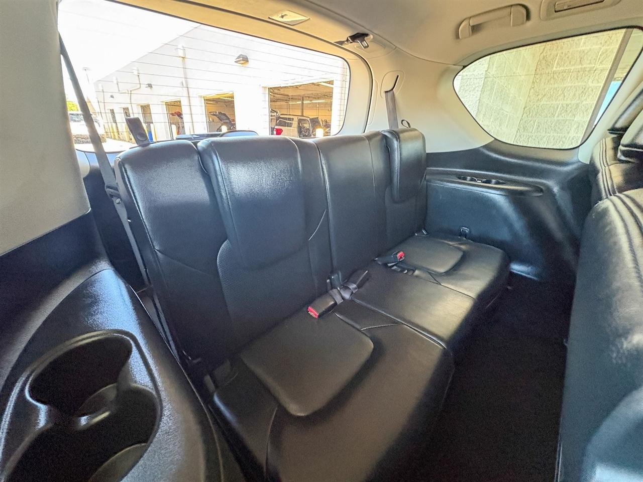 Nissan Armada  2022