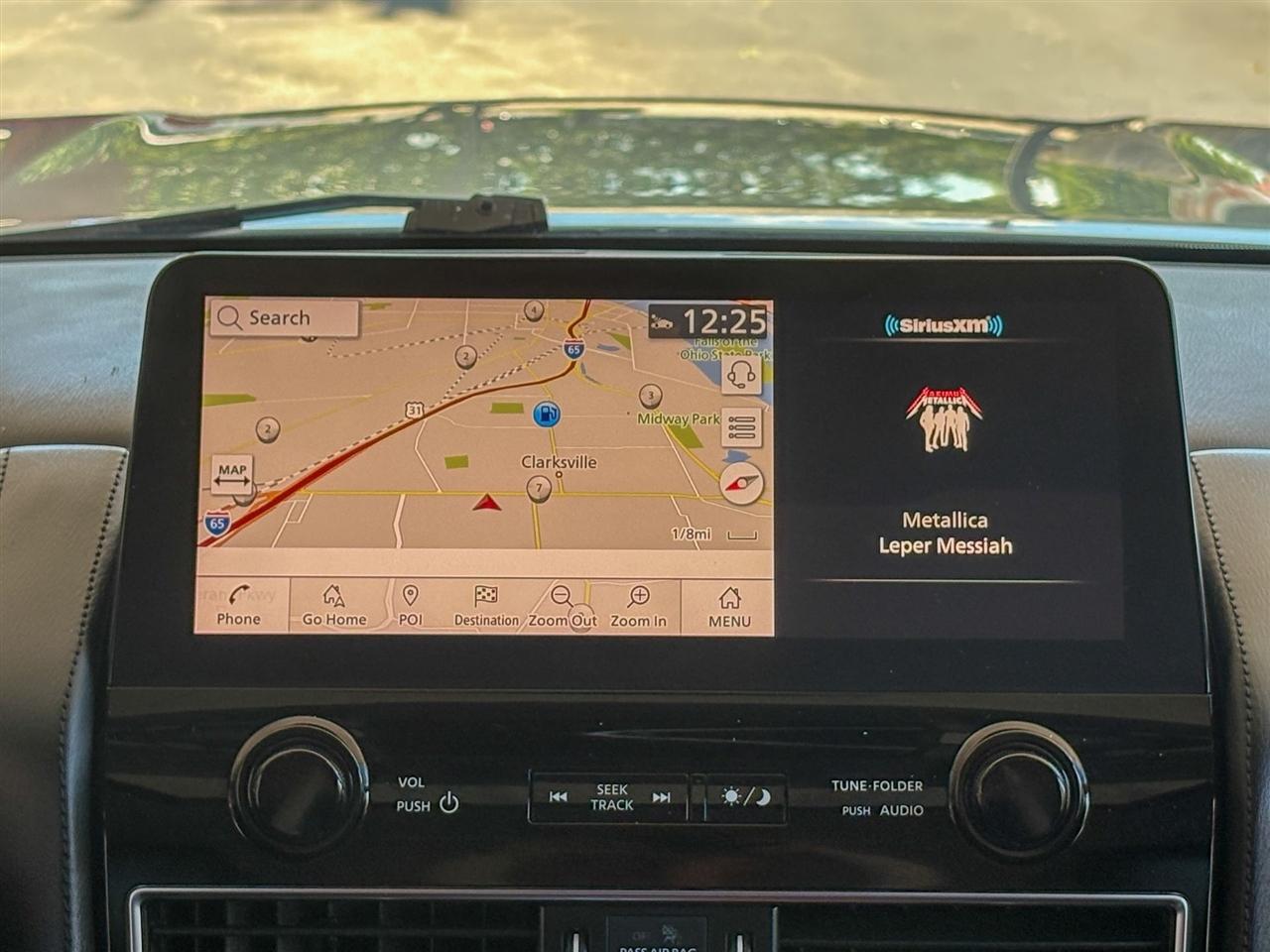 Nissan Armada  2022