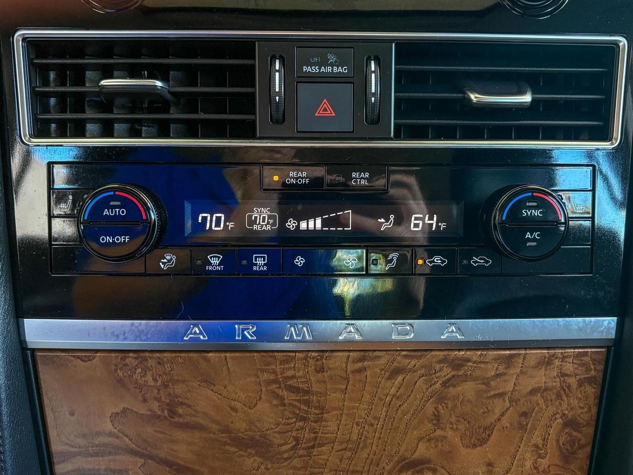Nissan Armada  2022