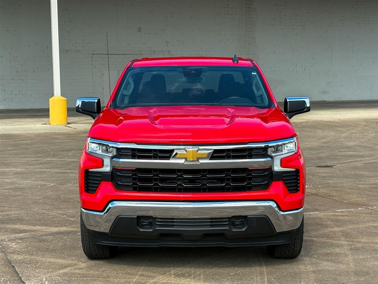 Chevrolet Silverado 1500 LT Crew Cab 4WD 2024