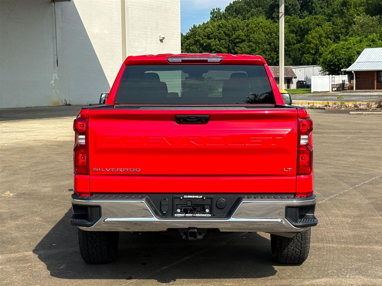 Chevrolet Silverado 1500 LT Crew Cab 4WD 2024