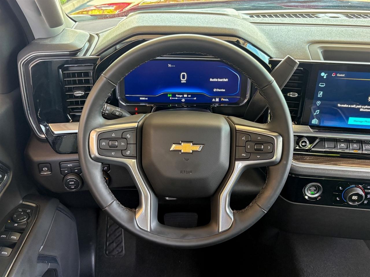 Chevrolet Silverado 1500 LT Crew Cab 4WD 2024