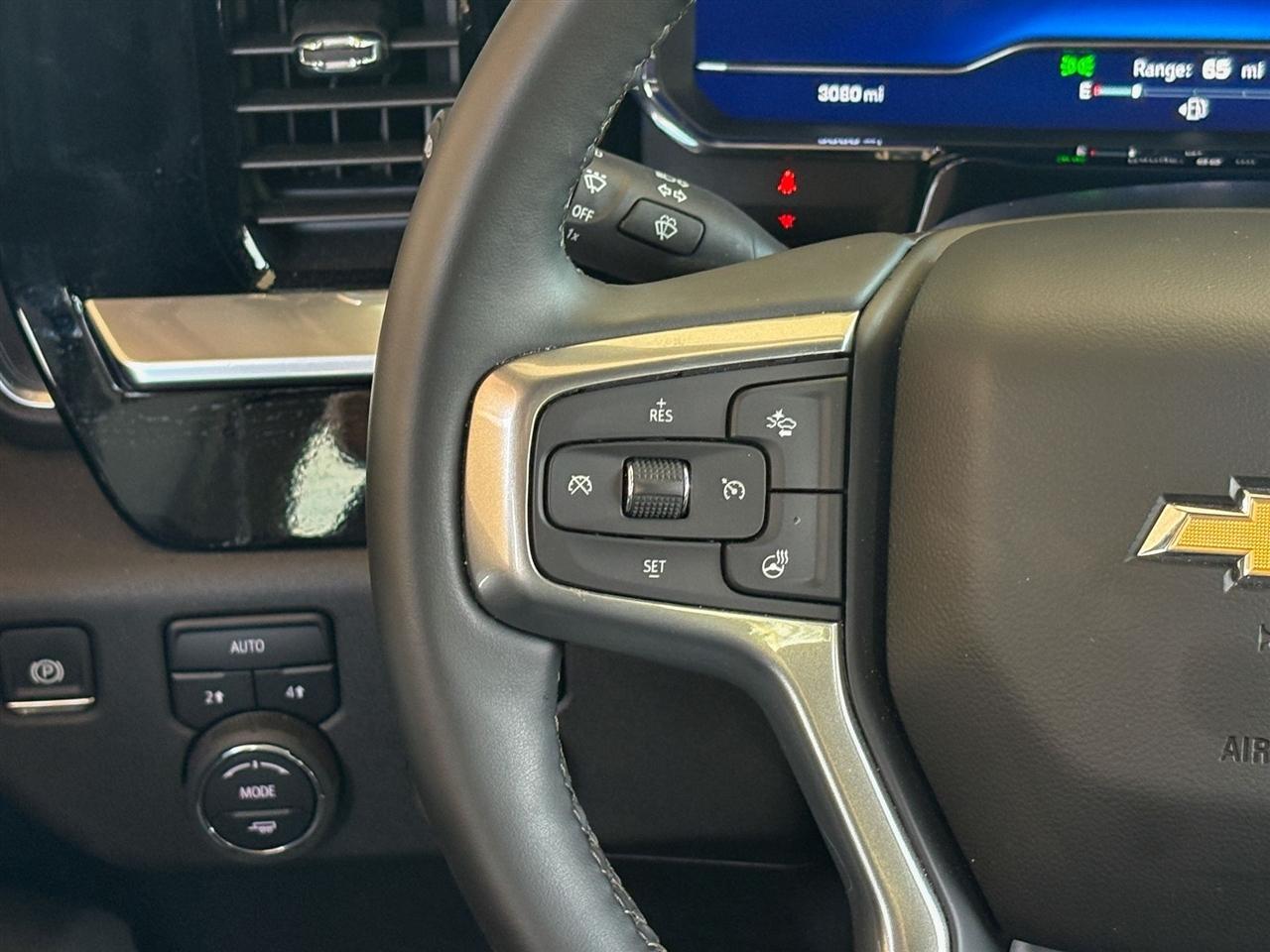 Chevrolet Silverado 1500 LT Crew Cab 4WD 2024