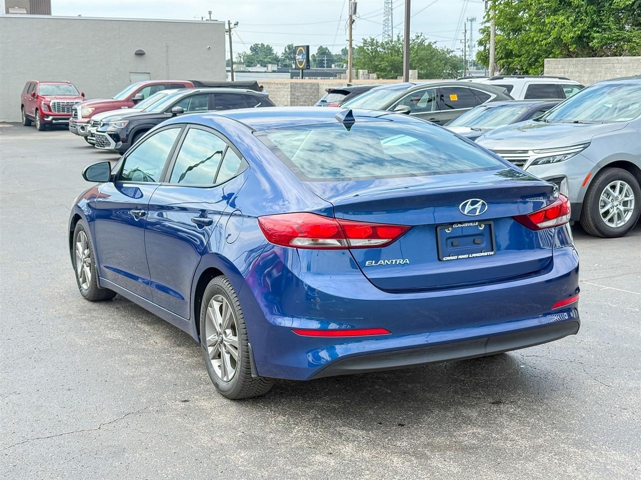 Hyundai Elantra  2017