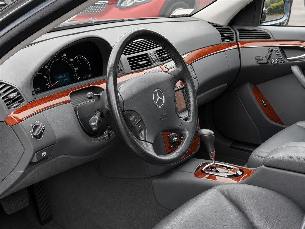 Mercedes-Benz S-Class  2006