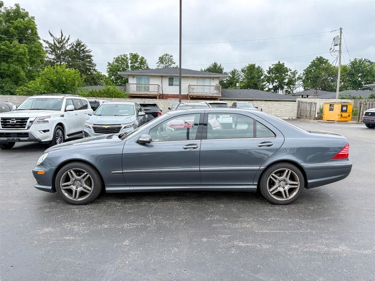 Mercedes-Benz S-Class  2006
