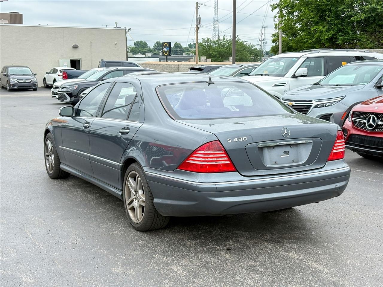Mercedes-Benz S-Class  2006