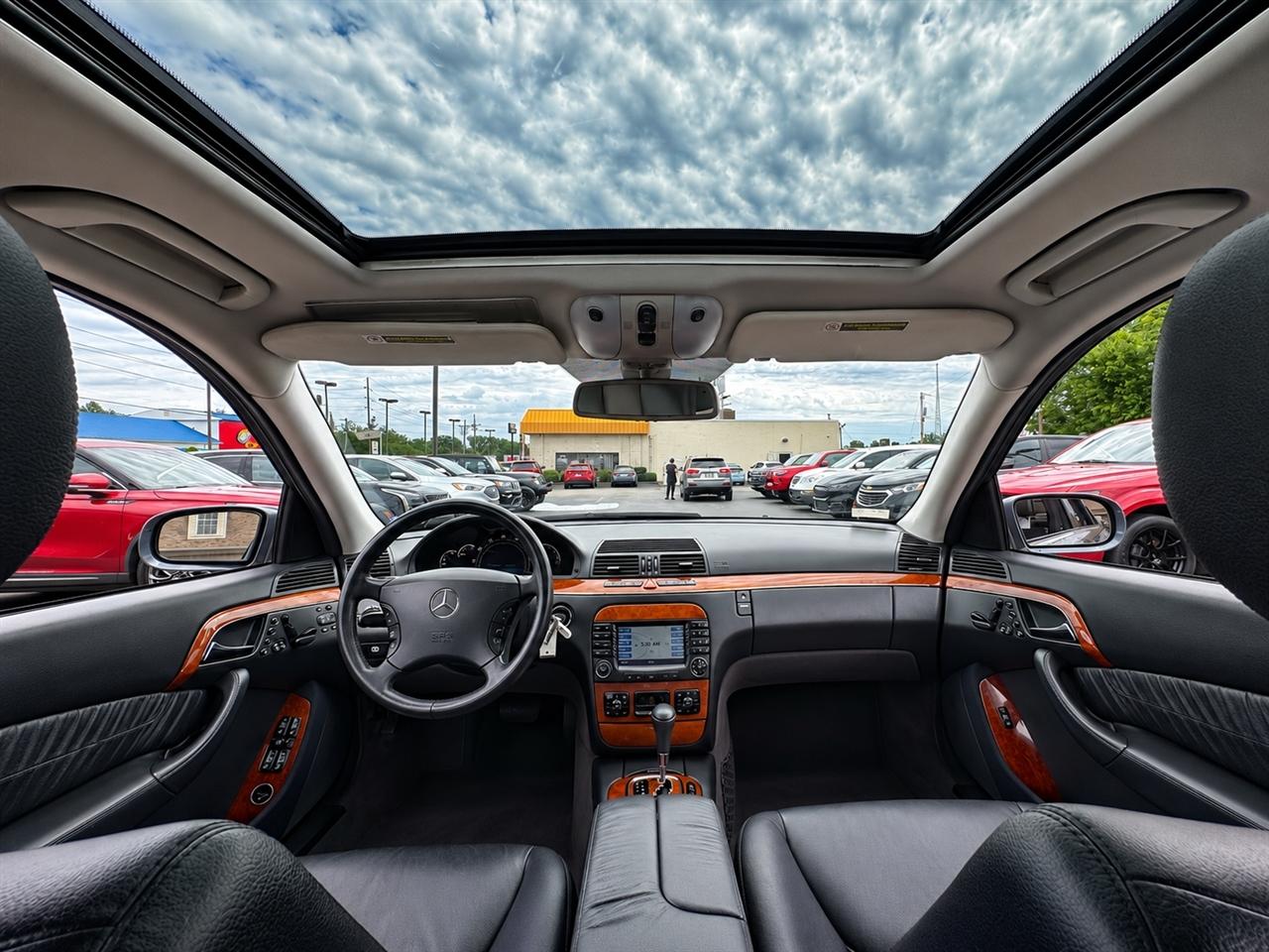 Mercedes-Benz S-Class  2006