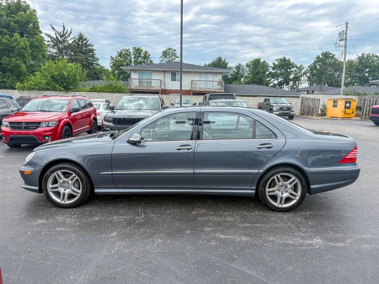 Mercedes-Benz S-Class  2006