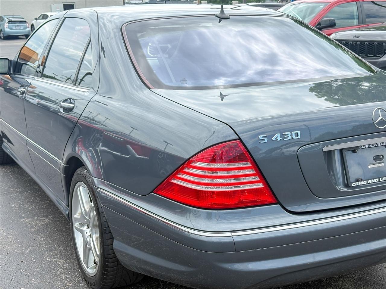 Mercedes-Benz S-Class  2006