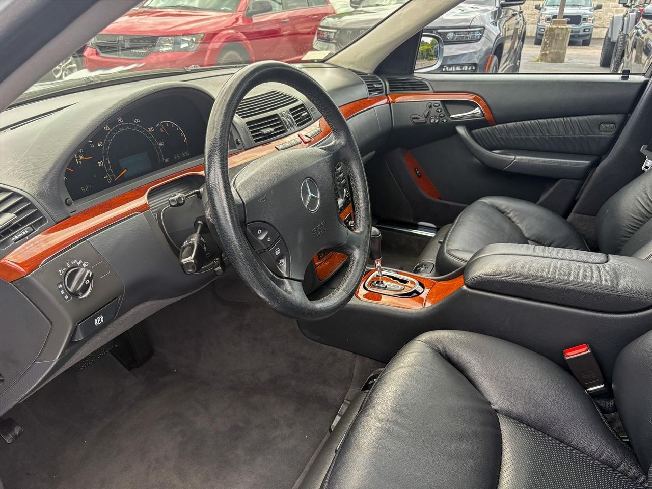 Mercedes-Benz S-Class  2006