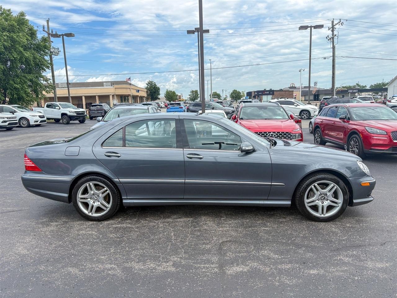 Mercedes-Benz S-Class  2006