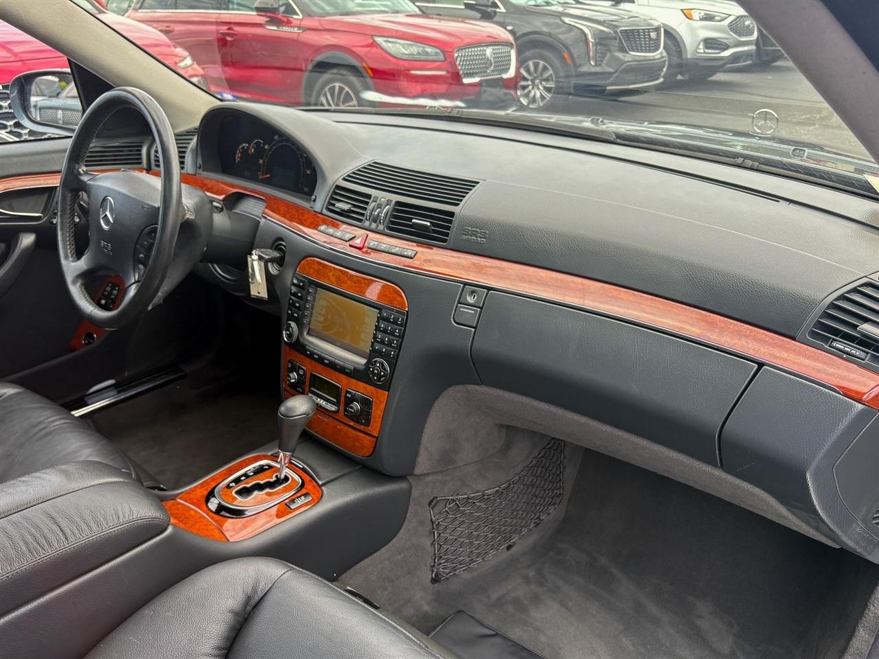 Mercedes-Benz S-Class  2006