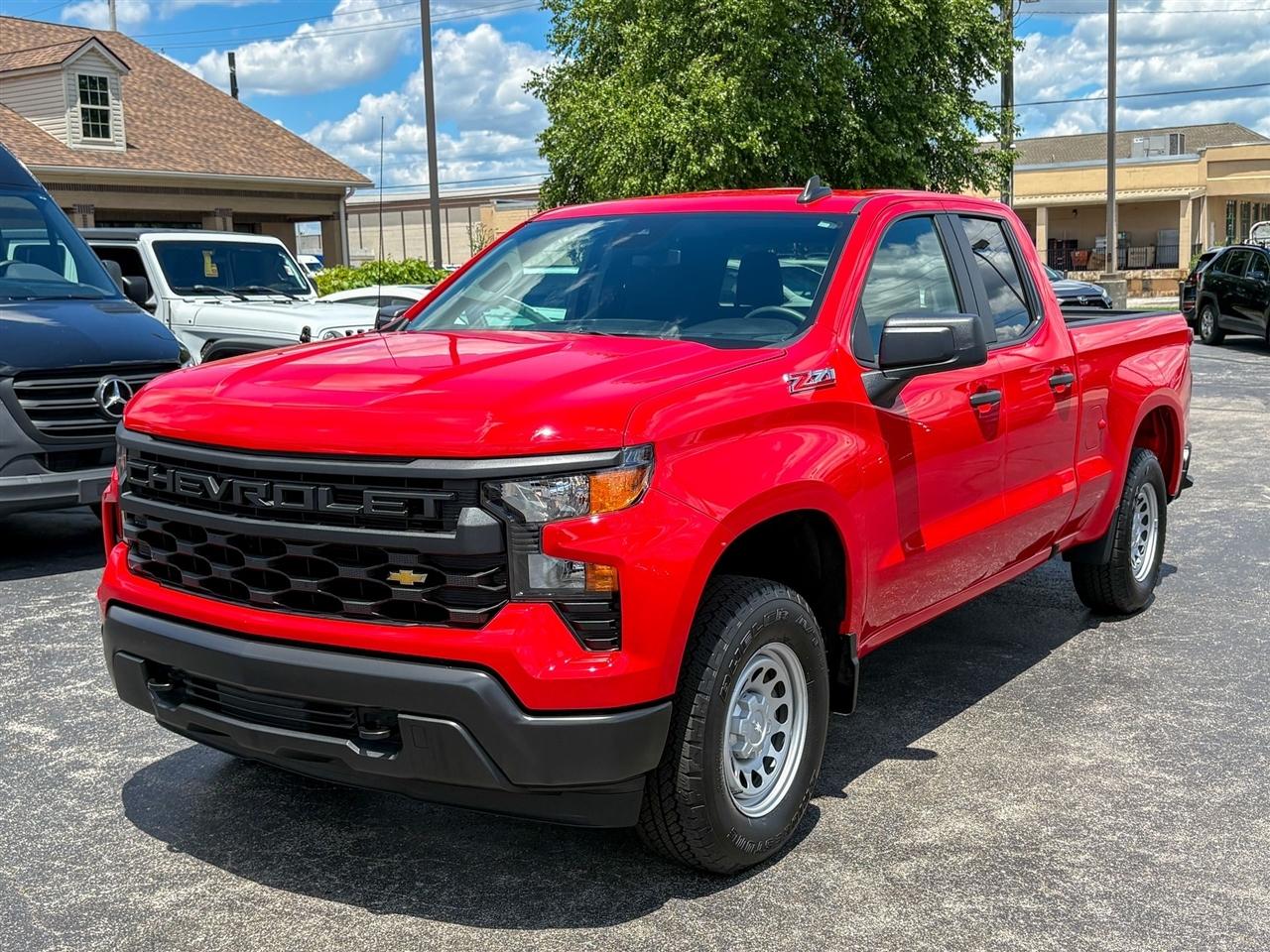 Chevrolet Silverado 1500 Work Truck Double Cab 4WD 2025